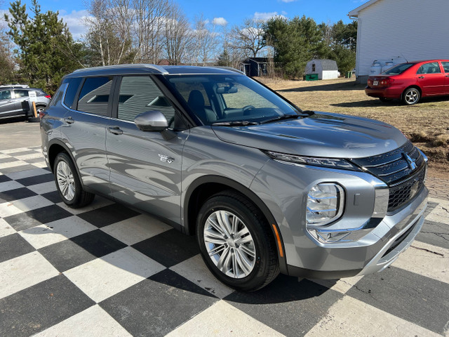 2024 Mitsubishi OUTLANDER PHEV in Cars & Trucks in Annapolis Valley - Image 3