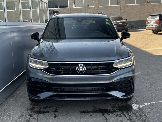 2023 Volkswagen Tiguan Comfortline R-Line Black Edition in Cars & Trucks in Calgary - Image 2