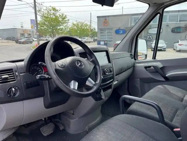 2015 Mercedes-Benz Sprinter cargo vans 2500 144 LOW ROOF-RARE 3  in Cars & Trucks in City of Toronto - Image 10