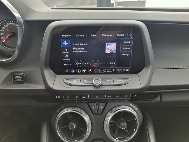 2023 Chevrolet Camaro LT1 Coupe | V8 | 6-Speed Manual | Recaro in Cars & Trucks in Guelph - Image 4