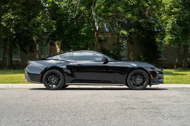 2024 Ford Mustang EcoBoost Premium in Cars & Trucks in Mississauga / Peel Region - Image 5