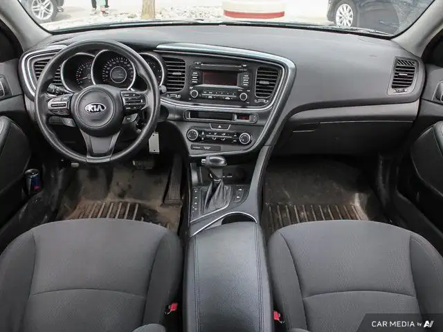 2014 Kia Optima LX in Cars & Trucks in London - Image 29
