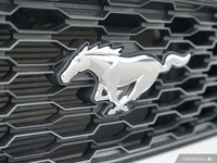 This 2017 Ford Mustang V6 boasts a powerful 3.7L Ti-VCT V6 engine and low kilometers (86,600). Its s... (image 8)