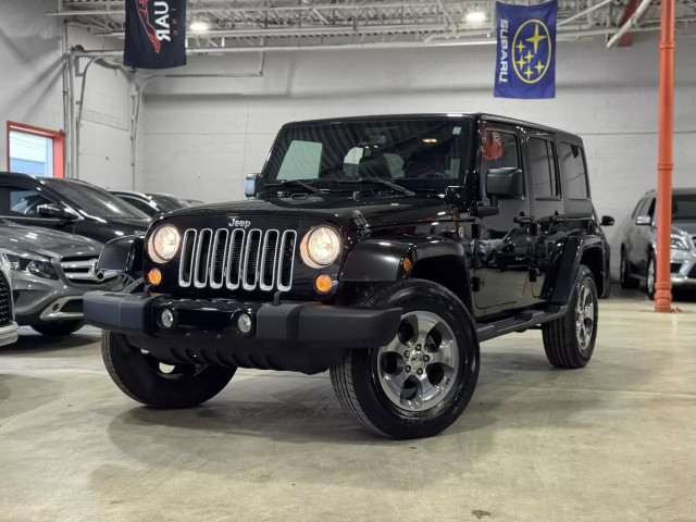 2017 JEEP Wrangler Unlimited Sahara in Cars & Trucks in City of Montréal - Image 2