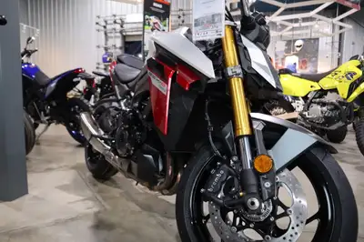 MSRP $14,949++ THE SMART SPORTS TOURER Sharp lines. A radical new face featuring a low-slung nose. F...
