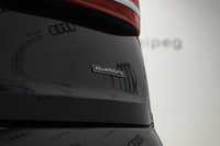 Locally owned & serviced 7 passenger SUV! This Carfax 1 owner local 2021 Audi Q7 with Quattro All-Wh... (image 8)