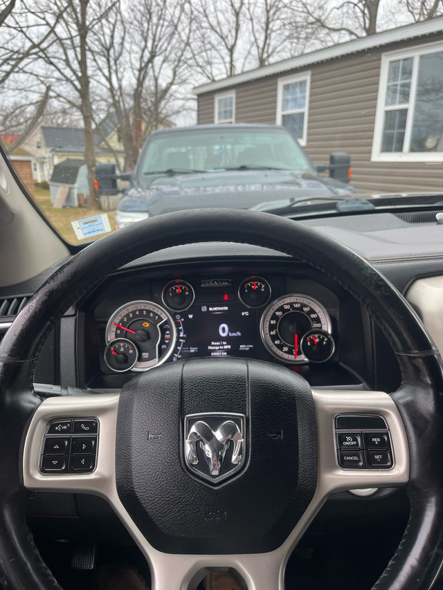 2013 RAM 1500 Laramie in Cars & Trucks in Charlottetown - Image 4