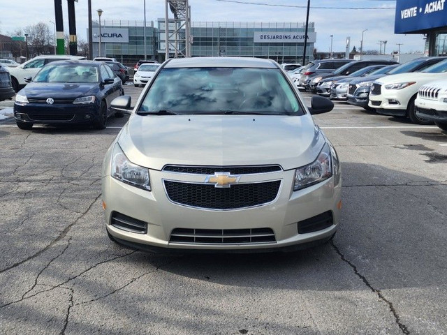 2014 Chevrolet Cruze LS AUTO * A/C * CLEAN CARFAX * TRES PROPRE in Cars & Trucks in City of Montréal - Image 2