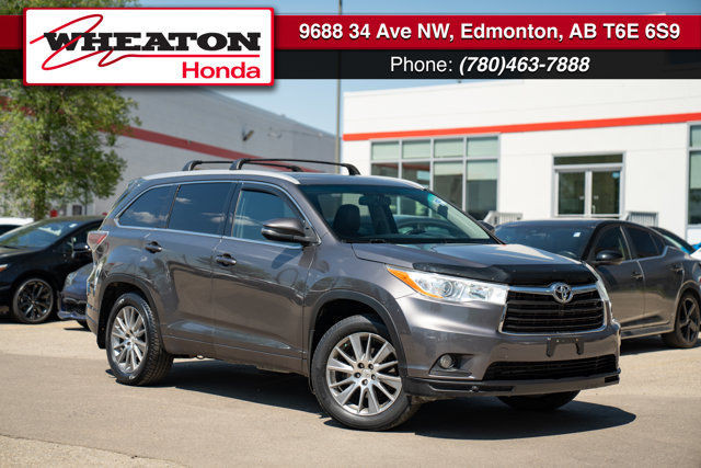 2015 Toyota Highlander XLE in Cars & Trucks in Edmonton