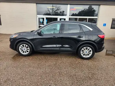 2020 Ford Escape SE CLEAN CARFAX, NAVI, POWERED DRIVERS SEAT,...