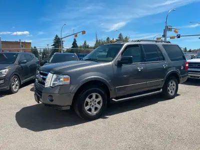 2011 Ford Expedition XL 4WD / Leather / 8 passengers / Active