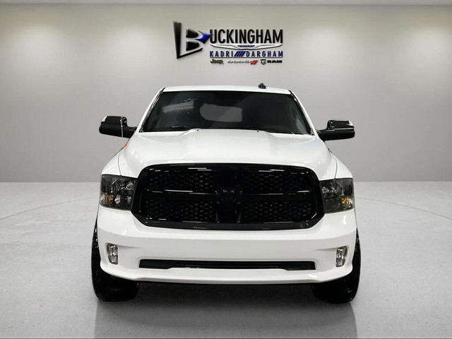 2020 Ram 1500 Classic Express 4x4 Crew Cab 5'7 Box in Cars & Trucks in Gatineau - Image 2
