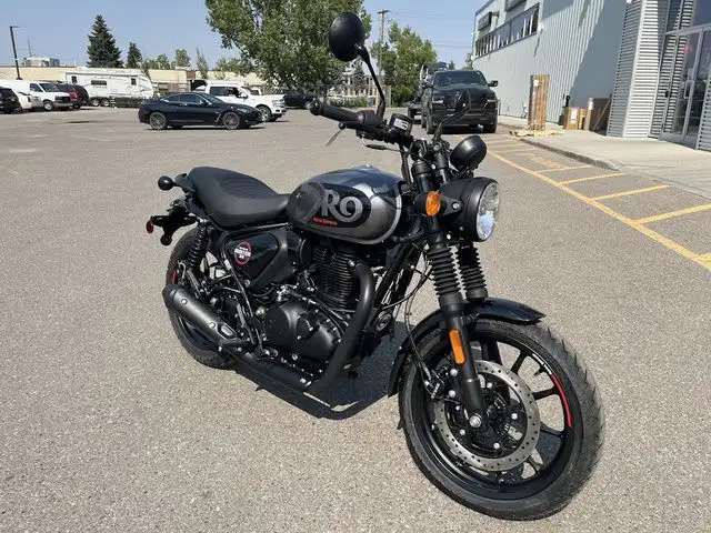 2024 Royal Enfield Hunter 350 Dapper Grey in Street, Cruisers & Choppers in Calgary - Image 3