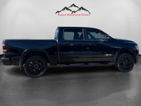 VERY CLEAN ONE OWNER RAM 1500 CREW CAB! COMES WITH A 5.7 HEMI V8, HEATED /VENTILATED LEATHER BUCKET... (image 4)