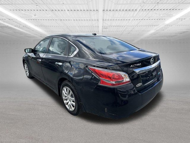  2015 Nissan Altima 2.5 in Cars & Trucks in City of Halifax - Image 3