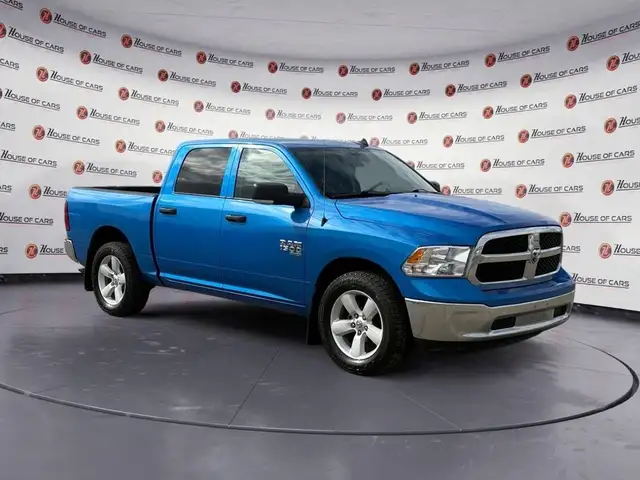 2022 Ram 1500 Classic SLT 4x4 Crew Cab 5'7 Box dans Autos et camions dans Ville d’Edmonton - Image 10