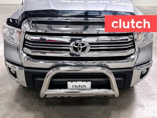 2017 Toyota Tundra SR5 Plus Double Cab 6 1/2 ft 4x4 w/ Nav, Heat in Cars & Trucks in Ottawa - Image 8