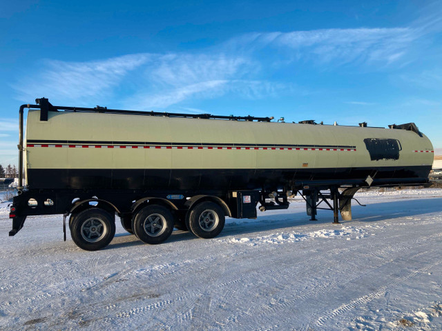 2009 Advance 46,000 Liter Crude Oil Insulated Aluminum Tank Trai in Heavy Equipment in Laval / North Shore - Image 4