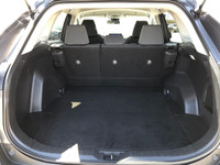 Engine: LIGHT/MEDIUM DUTY L/100Km City: 5.8 L/100Km Hwy: 6.3 Safety Equipment Electronic Stability C... (image 7)