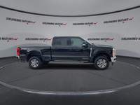 The 2023 Ford Super Duty F-250 4x4 Crew Cab Lariat is packed with a robust suite of premium options... (image 8)