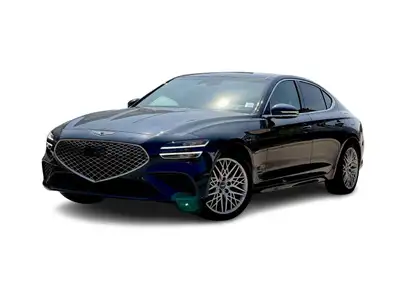 Heated Front Seats, Backup Camera, Apple Carplay/Android Auto, Heated Steering Wheel, Navigation, Le...