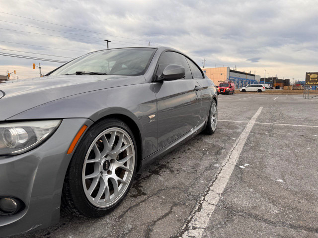 2013 BMW 335xi - MPerformance Package - 6MT - READ THE AD in Cars & Trucks in Ottawa - Image 4