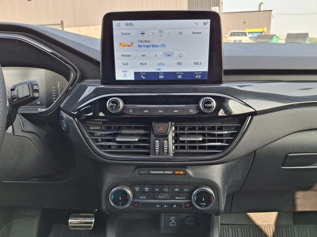 2023 Ford Escape ST-Line Hybrid AWD | Heated Seats + Steering in Cars & Trucks in Guelph - Image 4