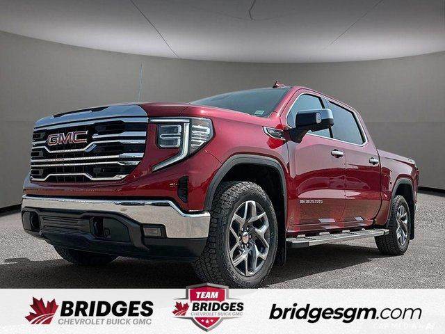 2025 GMC Sierra 1500 SLT | Apple Carplay | Sunroof | Keyless in Cars & Trucks in Saskatoon