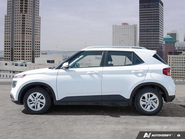 2022 Hyundai Venue Preferred | Apple CarPlay | Push Start in Cars & Trucks in Calgary - Image 3
