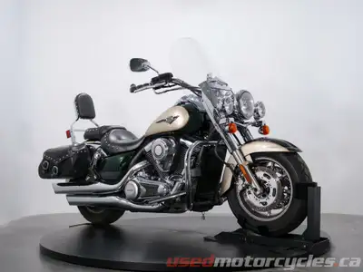 Ready to cruise or tour this classic 1700cc Cruiser show well and come equipped with a Windshield, B...
