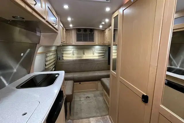 2012 Pleasure-Way Excel TS – Pre-Owned Class B Motorhome. in RVs & Motorhomes in Red Deer - Image 23