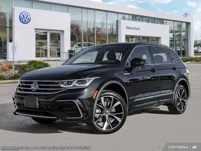 This Volkswagen Tiguan delivers a Intercooled Turbo Regular Unleaded I-4 2.0 L/121 engine powering t...