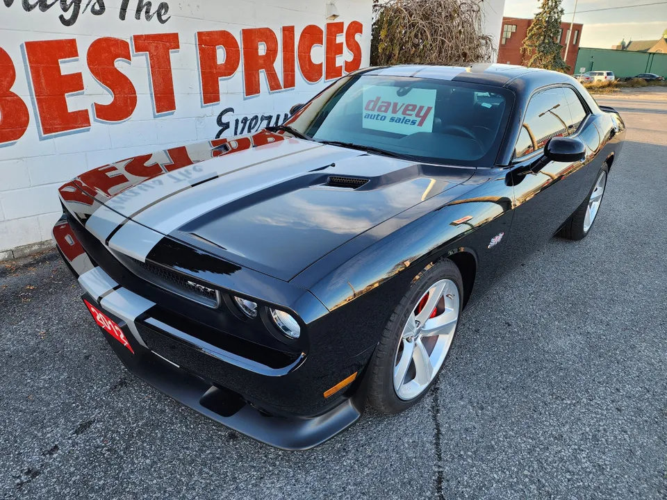 2012 Dodge Challenger SRT8 392 COME EXPERIENCE THE DAVEY DIFF...