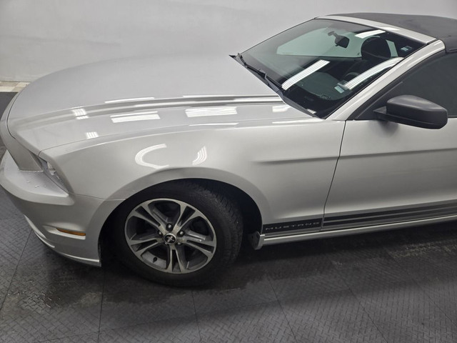 2014 Ford Mustang DECAPOTABLE, 3.7L V6, DEMARREUR, BLUETOOTH in Cars & Trucks in Longueuil / South Shore - Image 4