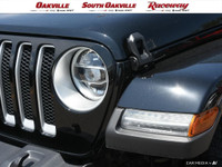 2022 Jeep Wrangler Unlimited Sahara Black Clearcoat 2.0L I4 DOHC 8-Speed Automatic Call us at (905)... (image 9)