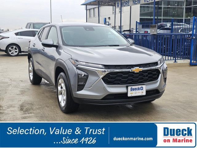2025 Chevrolet Trax LS in Cars & Trucks in Richmond - Image 2