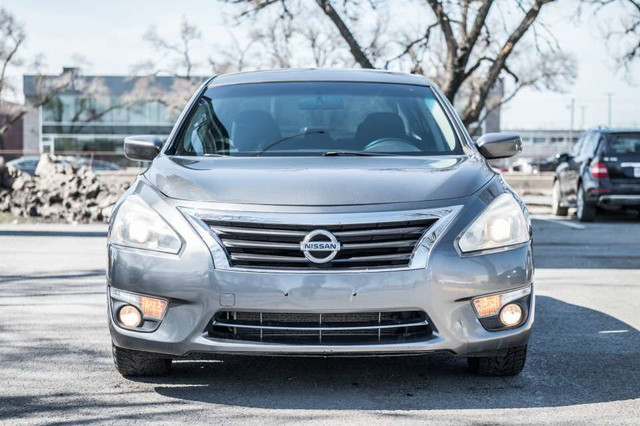 2015 Nissan Altima 2.5 SV in Cars & Trucks in City of Montréal - Image 2