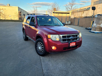 2008 Ford Escape XLT, 4WD, Leather seats, 3 Years Warranty avail