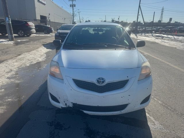 2009 Toyota Yaris in Cars & Trucks in City of Montréal - Image 2