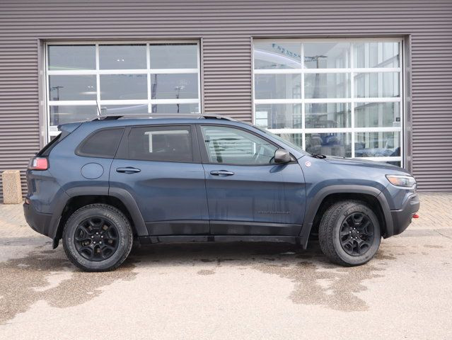 2019 Jeep Cherokee Trailhawk in Cars & Trucks in Winnipeg - Image 3