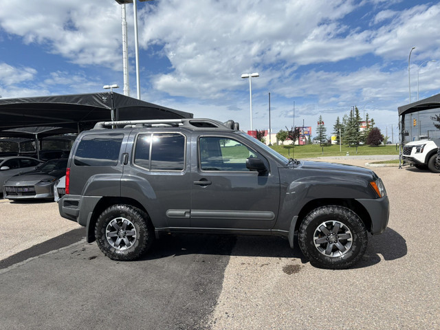 2015 Nissan Xterra Auto PRO-4X - 4x4 - NAVIGATION / LEATHER INTE in Cars & Trucks in Calgary - Image 4