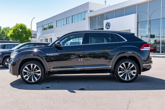 2021 Volkswagen Atlas Cross Sport Execline | LEATHER | NEW TIRES in Cars & Trucks in Edmonton - Image 3