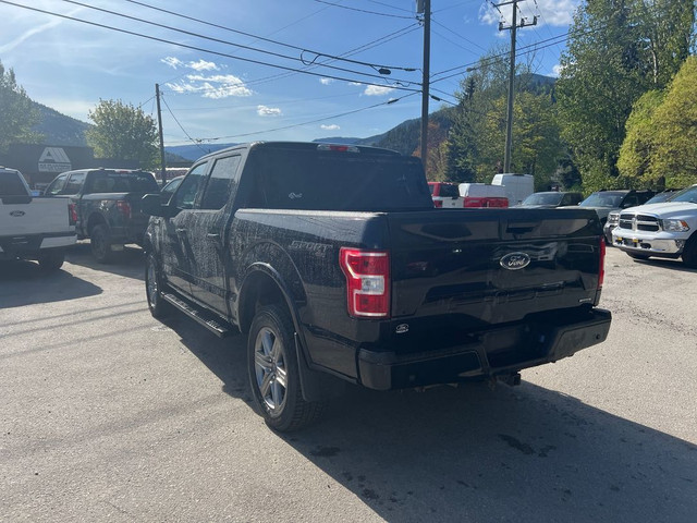 2018 Ford F-150 XLT 4WD SuperCrew 5.5' Box, 2.7L Ecoboost Engine in Cars & Trucks in Nelson - Image 4