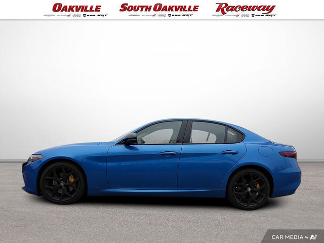 2019 Alfa Romeo Giulia Ti SPORT | AWD | SUNROOF | MISANO BLUE |  in Cars & Trucks in Oakville / Halton Region - Image 3