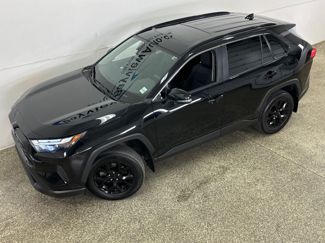 2022 Toyota RAV4 XLE XLE! AWD! ROOF! 48,000KM! in Cars & Trucks in Belleville - Image 2