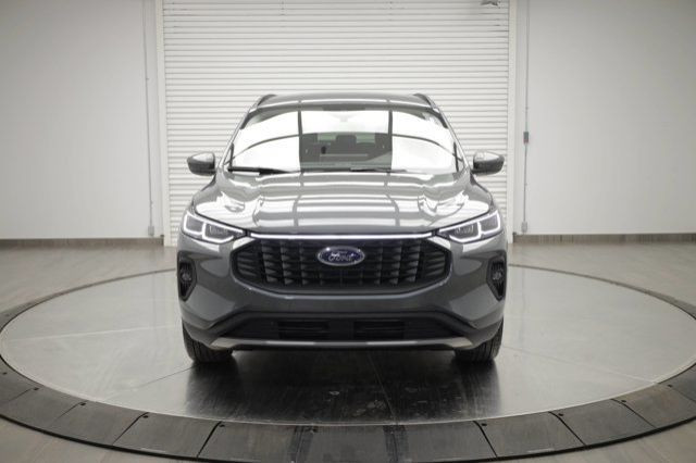 2025 Ford Escape Platinum in Cars & Trucks in Calgary - Image 2
