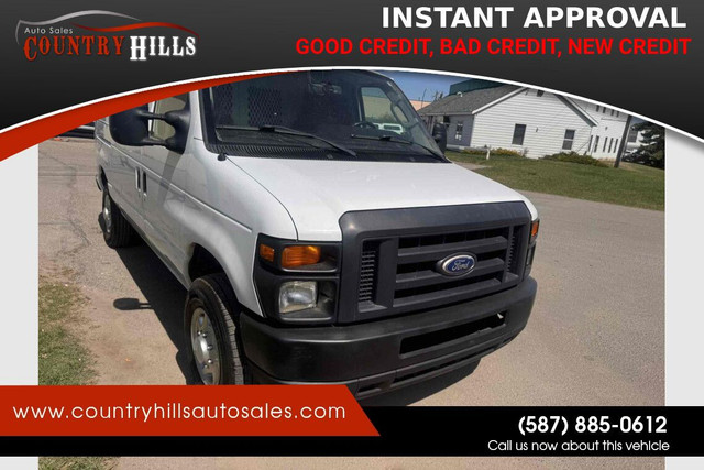2014 Ford E-Series E-350 Super Duty Van in Cars & Trucks in Calgary
