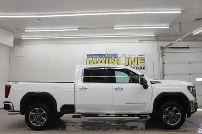 Sierra 2500 SLT Crew Cab 4WDPreferred Equipment Group|Conditioning Charge|Chrome Assist Steps|DESTIN...
