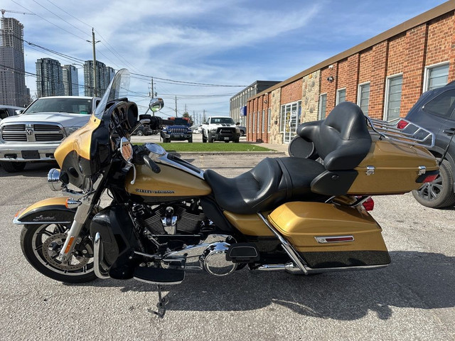  2017 Harley-Davidson Ultra Limited in Touring in City of Toronto - Image 2