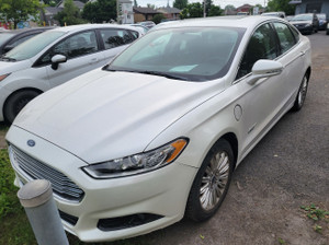 2014 Ford Fusion Titanium HYBRIDE BRANCHABLE